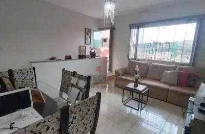 Casa com 3 quartos, quintal, garagem para 1 carro,em nova guará