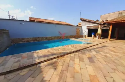 Casa ideal para quem gosta de aproveitar áreas externas . beira rio, guaratinguetá