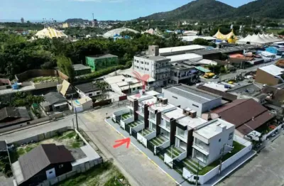 Casa à venda no Armação, Penha 