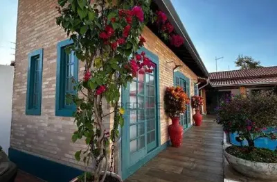 Linda e diferenciada casa no jardim botânico em são pedro - sp