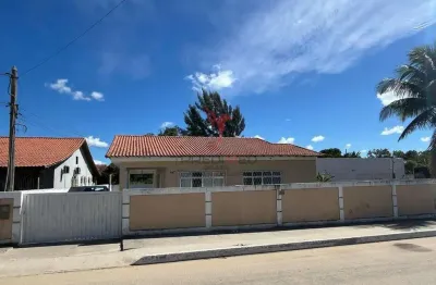 Casa em iguaba grande com 3 quartos com piscina por apenas r$ 380.000