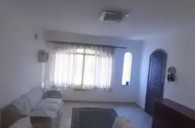 Sobrado à Venda - Chácara Santo Antônio (Carrão, para investidor)