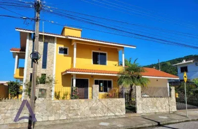 Casa com 3 dormitórios, 228 m² por r$ 1.500.000 - alto ribeirão - florianópolis/sc
