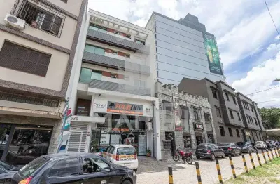 Apartamento com 1 quarto para alugar na rua sarmento leite, 639, centro histórico, porto alegre por r$ 2.200