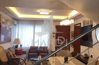 Casa com 3 quartos à venda na rua irmão jaime biazus, 73, guarujá, porto alegre por r$ 530.000