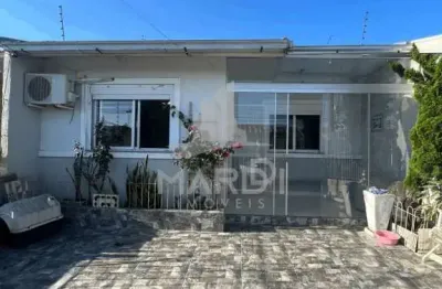 Casa com 2 quartos à venda na rua josé celestino da silva, 765, hípica, porto alegre por r$ 365.000