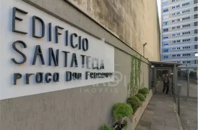 Apartamento com 4 quartos à venda na praça dom feliciano, 126, centro histórico, porto alegre por r$ 1.010.000