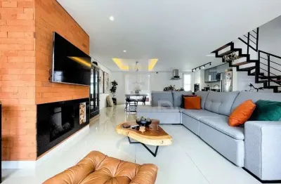 Casa em condomínio fechado com 3 quartos à venda na rua eroni soares machado, 300, hípica, porto alegre por r$ 975.000