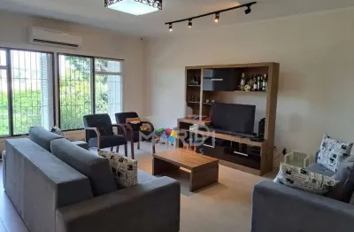 Casa com 5 quartos à venda na rua teixeira de carvalho, 207, medianeira, porto alegre por r$ 950.000