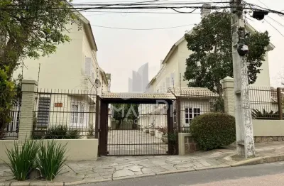 Casa em condomínio fechado com 3 quartos à venda na travessa alfredo magalhães, 51, ipanema, porto alegre por r$ 690.000