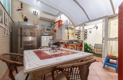 Casa em condomínio fechado com 4 quartos à venda na rua quatorze de julho, 225, boa vista, porto alegre por r$ 1.530.000