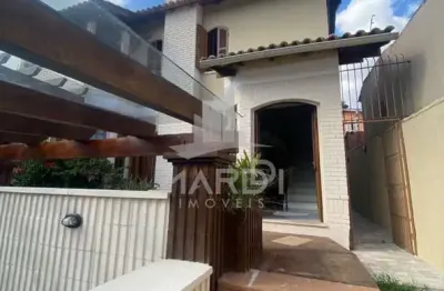 Casa com 3 quartos à venda na primeiro de março, 96, nossa senhora das graças, canoas por r$ 850.000