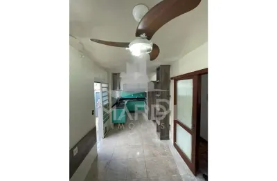 Casa com 3 quartos à venda na rua joão fernandes soares, 69, santa tereza, porto alegre por r$ 410.000