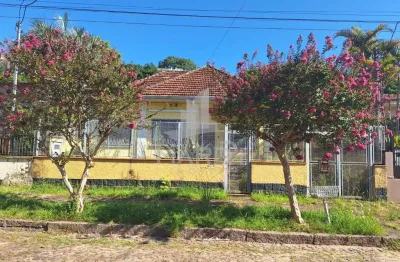Casa com 3 quartos à venda na rua doutor possidônio cunha, 260, vila assunção, porto alegre por r$ 1.200.000