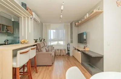 Apartamento com 2 quartos à venda na rua doutor joão inácio, 1208, navegantes, porto alegre por r$ 505.000