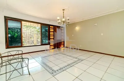 Casa com 4 quartos à venda na avenida paul zivi, 333, jardim são pedro, porto alegre por r$ 595.000