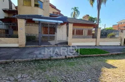 Casa com 4 quartos à venda na rua paissandu, 361, partenon, porto alegre por r$ 2.900.000