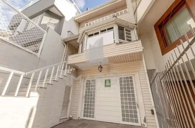 Casa com 3 quartos à venda na rua cananéia, 340, chácara das pedras, porto alegre por r$ 1.199.000