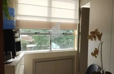 Sala comercial à venda na avenida wenceslau escobar, 3033, cristal, porto alegre por r$ 195.000