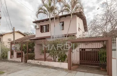 Casa com 4 quartos à venda na três passos, 107, passo da areia, porto alegre por r$ 895.000