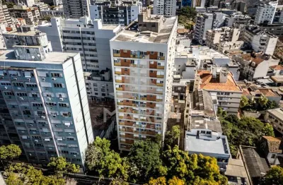 Apartamento com 3 quartos à venda na rua garibaldi, 891, independência, porto alegre por r$ 699.000
