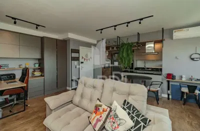 Apartamento com 2 quartos à venda na rua doutor joão inácio, 1207, navegantes, porto alegre por r$ 559.000