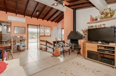 Casa em condomínio fechado com 3 quartos à venda na rua erechim, 100, nonoai, porto alegre por r$ 829.000