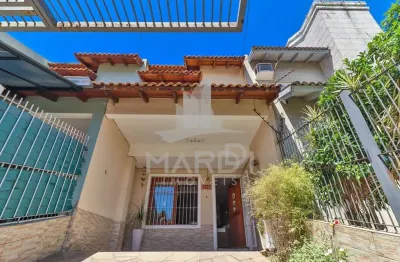 Casa com 2 quartos à venda na rua giobatta giuseppe petracco, 219, vila nova, porto alegre por r$ 349.000