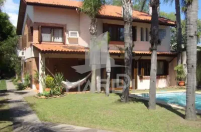 Casa com 3 quartos à venda na rua cassino, 234, ipanema, porto alegre por r$ 2.000.000