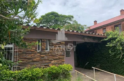 Casa com 5 quartos à venda na rua afonso álvares, 127, tristeza, porto alegre por r$ 920.000