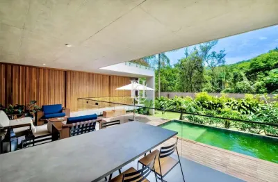 Casa luxuosa em condomínio fechado – cachoeira do bom jesus, florianópolis/sc