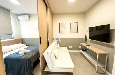 Excelente oportunidade de investimento: studio mobiliado à venda no centro de florianópolis/sc