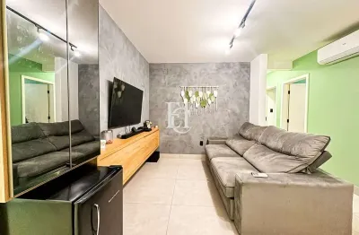 Apartamento reformado, espaçoso e com localização privilegiada no estreito