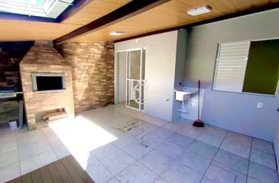 Casa em condomínio fechado com churrasqueira e 3 dormitórios em palhoça/sc