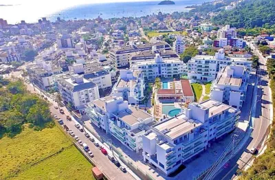 Apartamento semi mobiliado em jurerê com lazer de clube e localização privilegiada