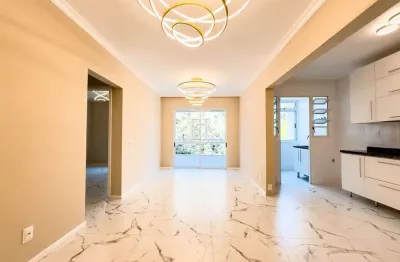 Apartamento reformado com vista verde — conforto e praticidade no centro