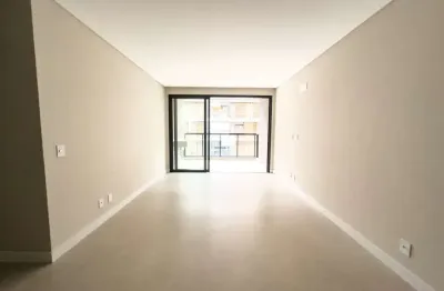 Apartamento de 3 suítes em jurerê – conforto, lazer e vista para o mar