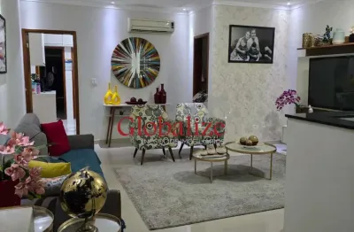 Casa à venda com 3 dormitórios no Embaré em Santos por R$ 940.000,00