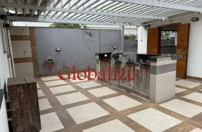 Casa com 4 dormitórios, edícula, vaga para 3 carros e quintal amplo na Ponta da Praia em santos por R$ 2.600.000,00