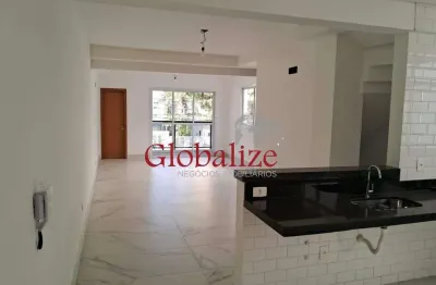 Casa Sobreposta Alta em Santos no bairro do Embaré próximo a Aparecida com piscina por R$ 1.450.000,00.