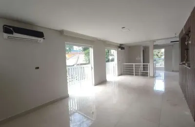 CASA 03 DORMITÓRIOS COM 03 e SUÍTE E CLOSET VAGA DE GARAGEM E 03 BANHEIROS R$ 1.750.000,00, NO EMBARÉ EM SANTOS
