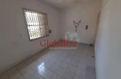 Casa com 3 dormitórios e 2 vagas à venda no Macuco em Santos R$ 900.000,00