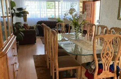 Sobrado à venda, 3 quartos, 1 suíte, 4 vagas, CAMPO GRANDE - Santos/SP