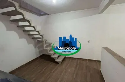 Sobrado com 2 dormitórios para alugar, 60 m² por r$ 1.300,01/mês - taboão - guarulhos/sp