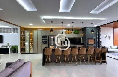 Sobrado com 3 suítes, localizado  centro - cascavel/pr