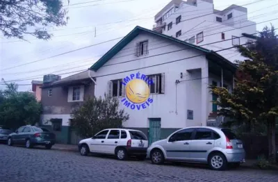 Império imóveis, vende casa com 03 moradias, localizada no bairro sa