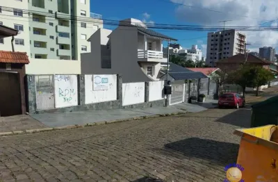 Império imóveis vende excelente terreno no bairro universitário com