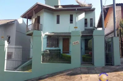 Império imóveis vende excelente casa semimobiliada no bairro jardim