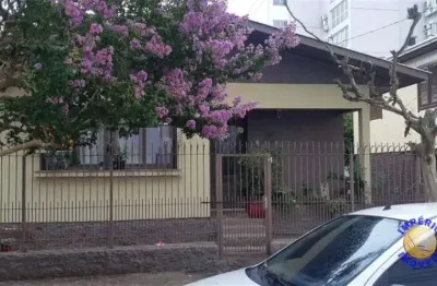 Império imóveis vende casa no bairro panazzolo, próximo ao colégio