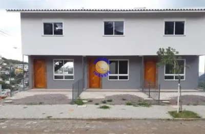 Império imóveis, vende sobrado c/ entrada individual, localizado no